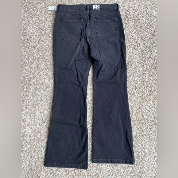 GAP Women's high rise flare stretch black denim jeans Size 32/14 Short NEW - Picture 2 of 7